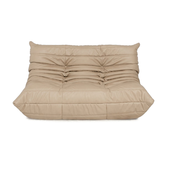 Ligne Roset Togo tweezitsbank bank veganistisch leer beige taupe opnieuw bekleed