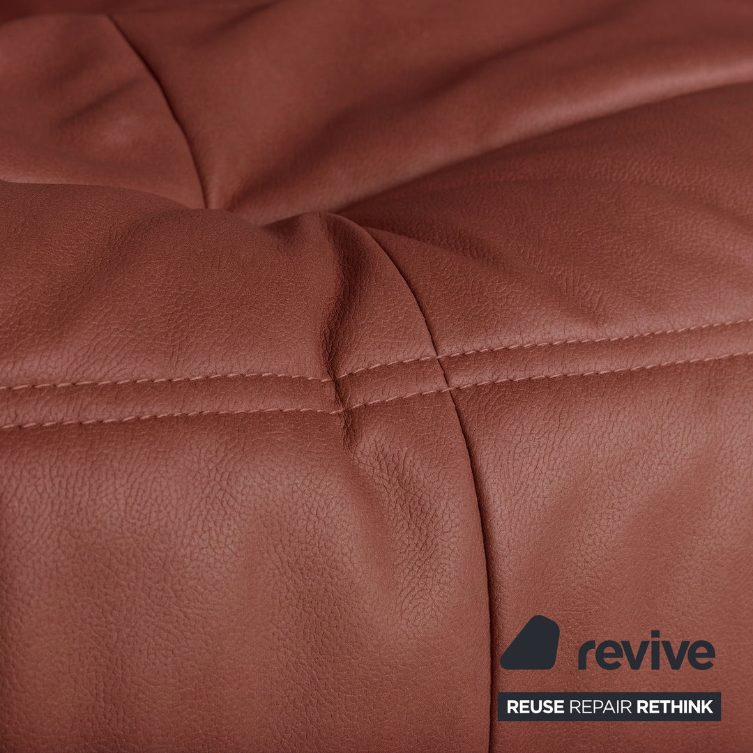 Ligne Roset Togo Zweisitzer Sofa Couch Veganes Leder Rostrot Braun Neubezug