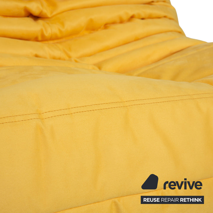 Ligne Roset Togo Zweisitzer Stoff Gelb Neubezug