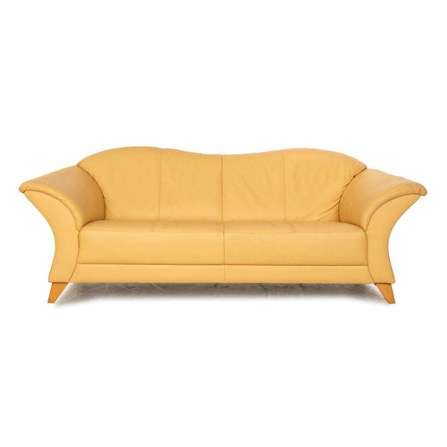 Canapé deux places en cuir Machalke beige crème