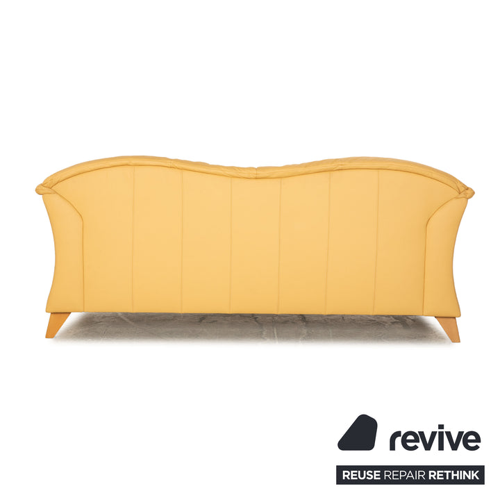 Canapé deux places en cuir Machalke beige crème