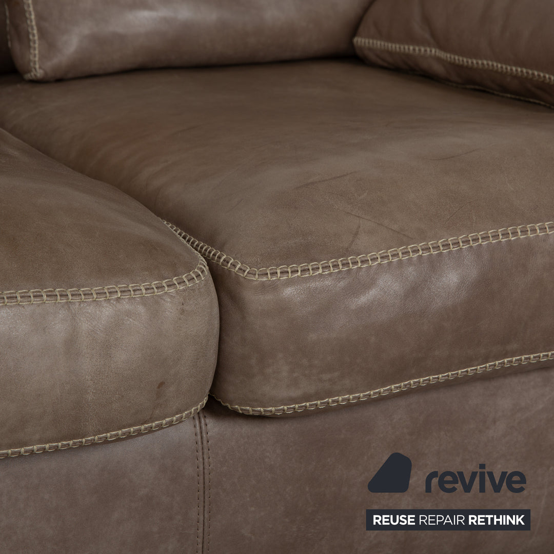 Canapé quatre places en cuir gris-brun Machalke Valentino