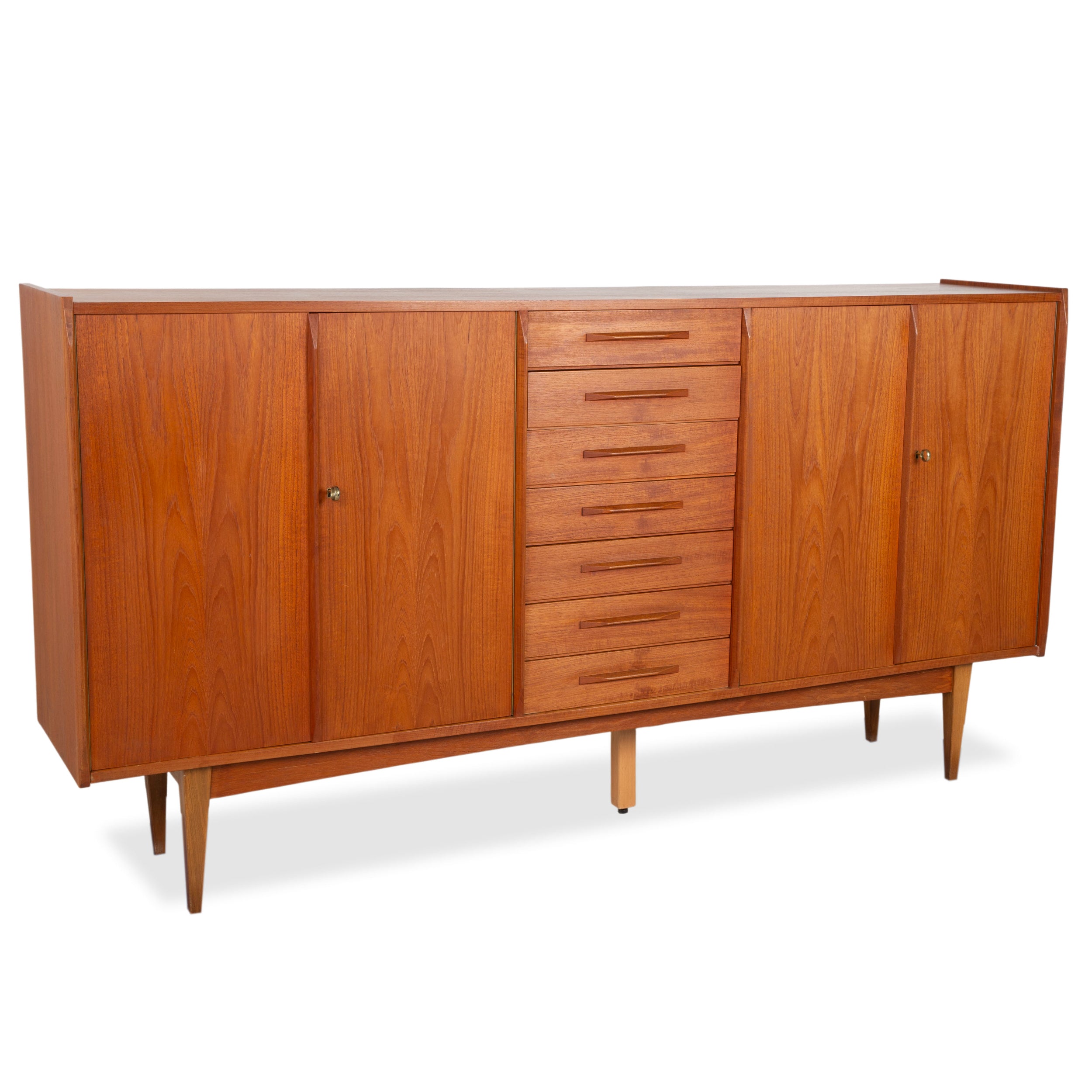 Sideboards & Lowboards