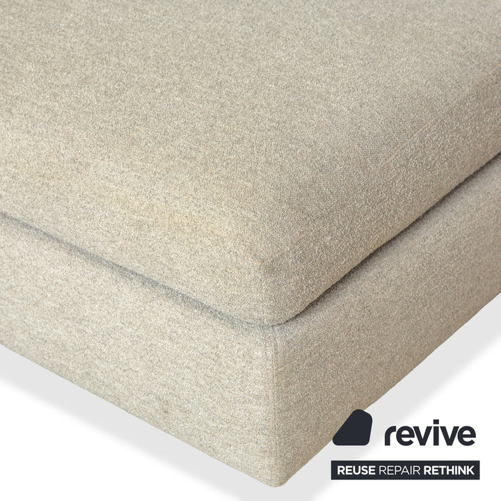 Canapé deux places en tissu gris clair Minotti avec coussins inclus