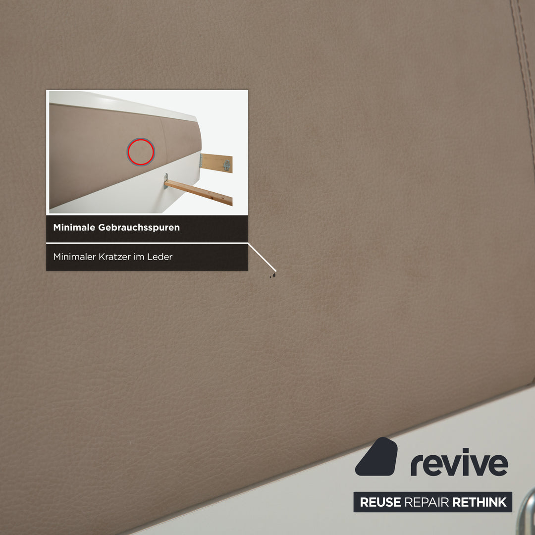 Lit en bois et cuir beige