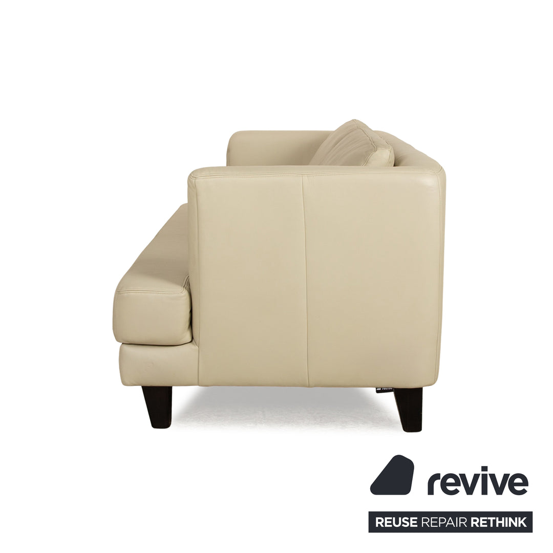 Sample ring leather two-seater cream sofa couch