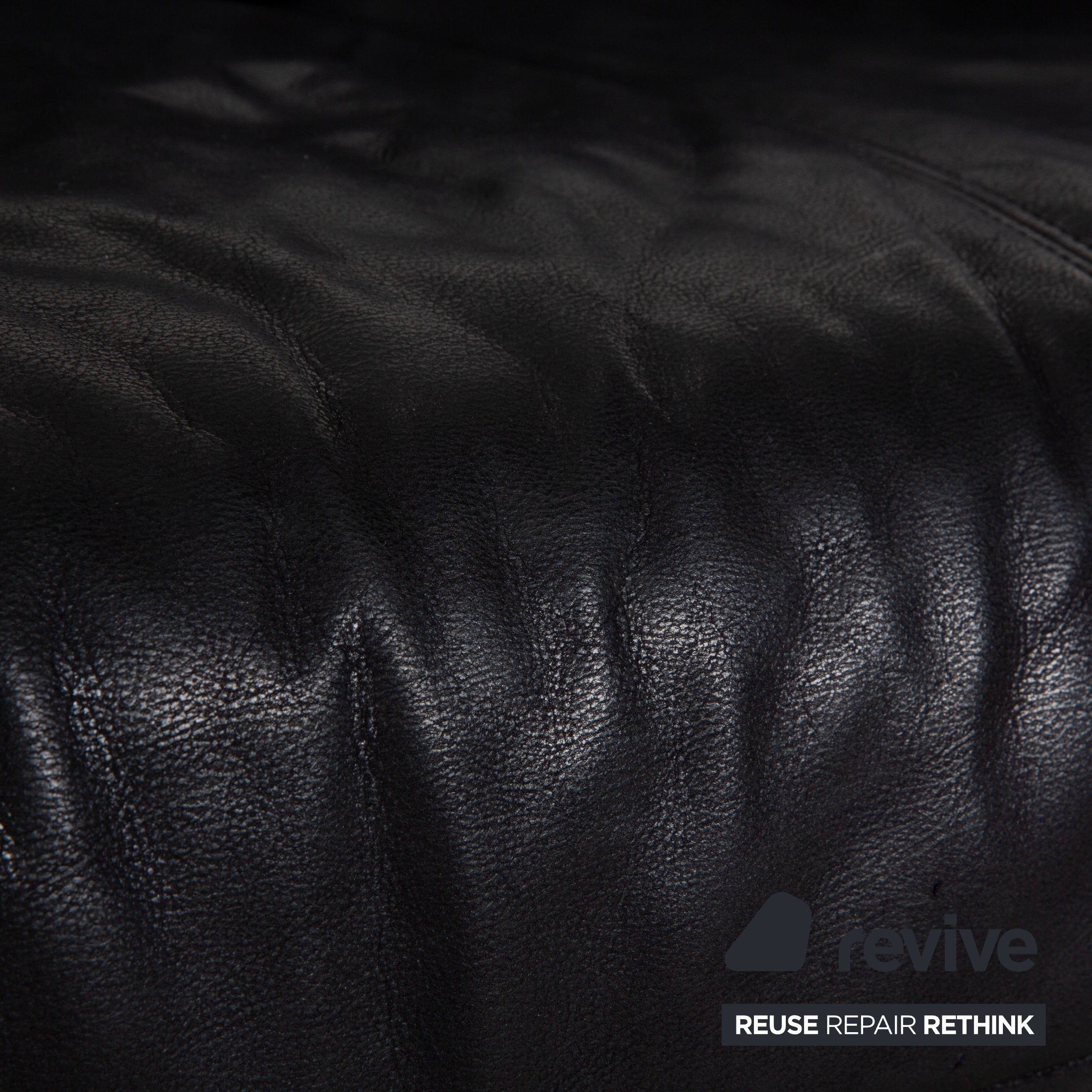 Sample ring leather two-seater black sofa couch