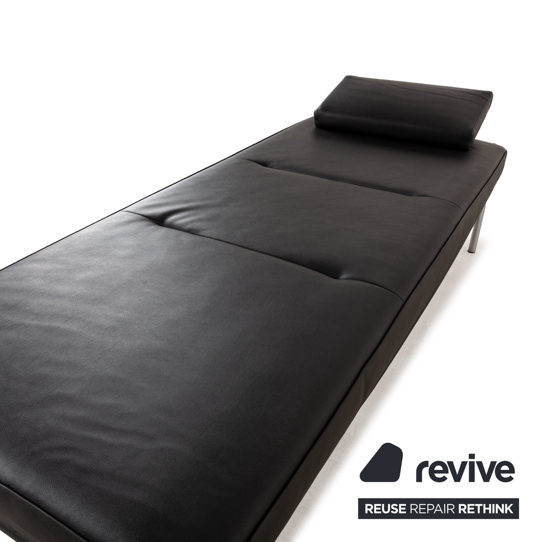 Muuto Outline Leder Liege Schwarz manuelle Funktion