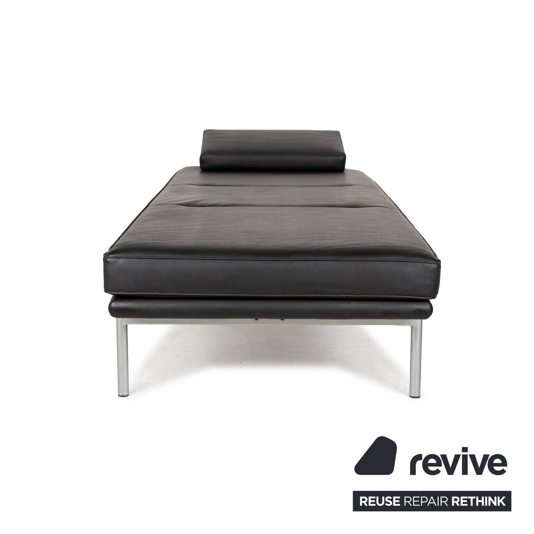Muuto Outline Leder Liege Schwarz manuelle Funktion