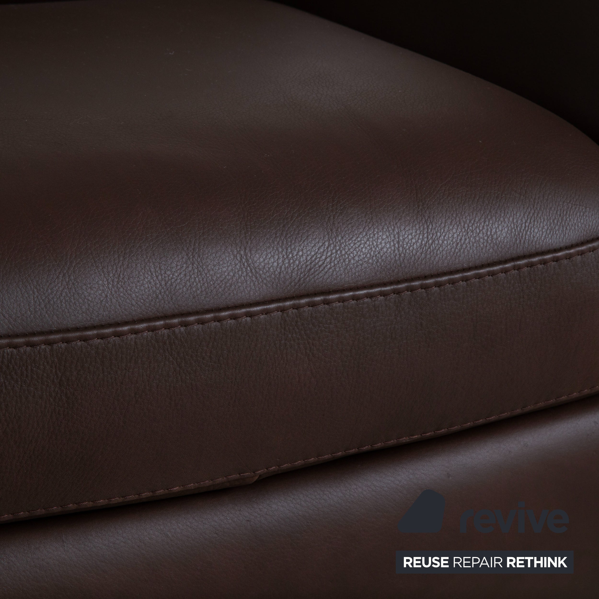 Ensemble Natuzzi Editions A399 cuir canapé trois places, canapé deux places, fauteuil marron foncé