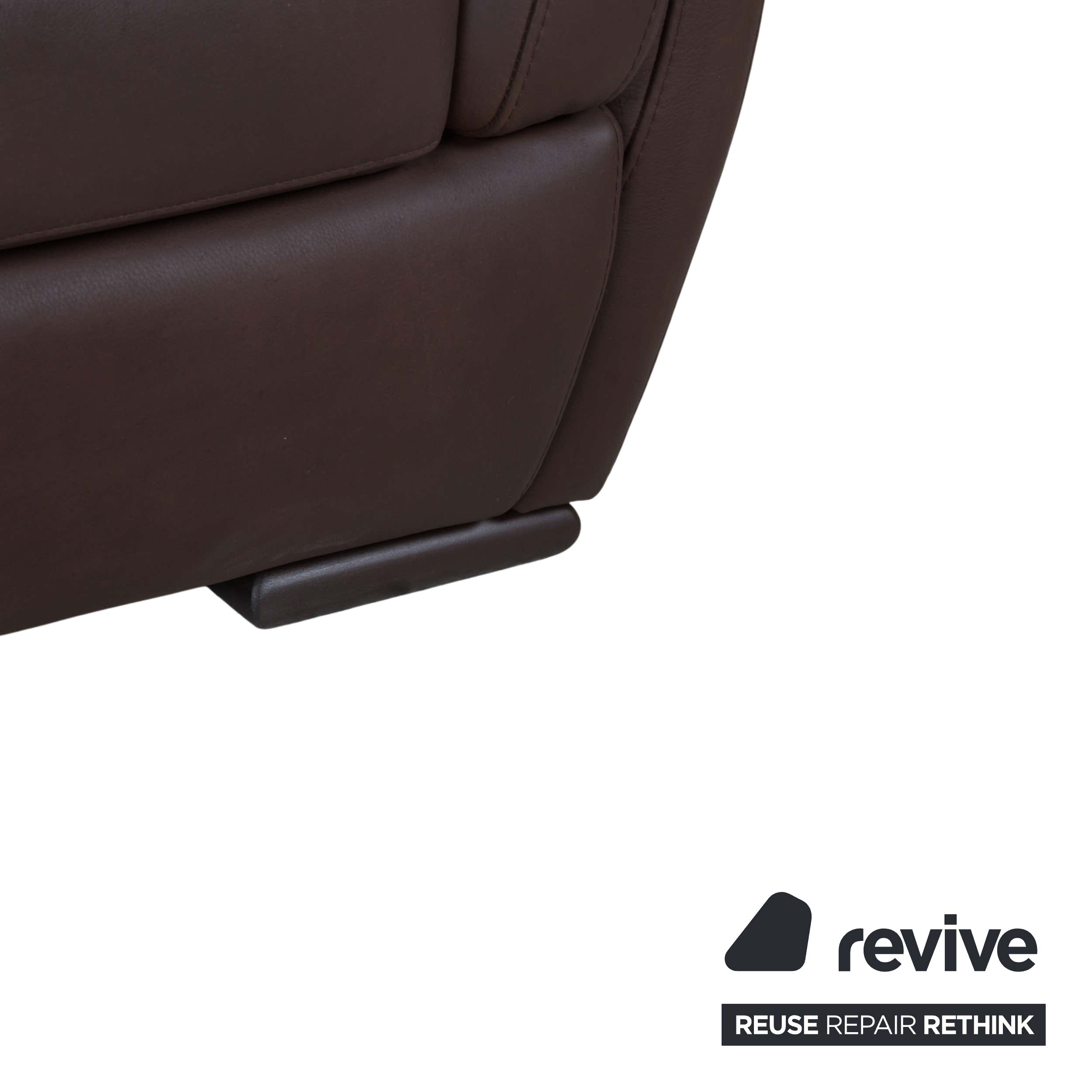 Canapé trois places Natuzzi Editions A399 en cuir marron foncé