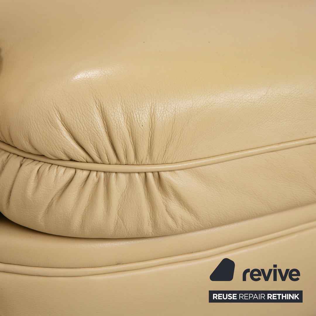 Nieri Leather Wood Three-Seater Cream Brown Sofa Couch
