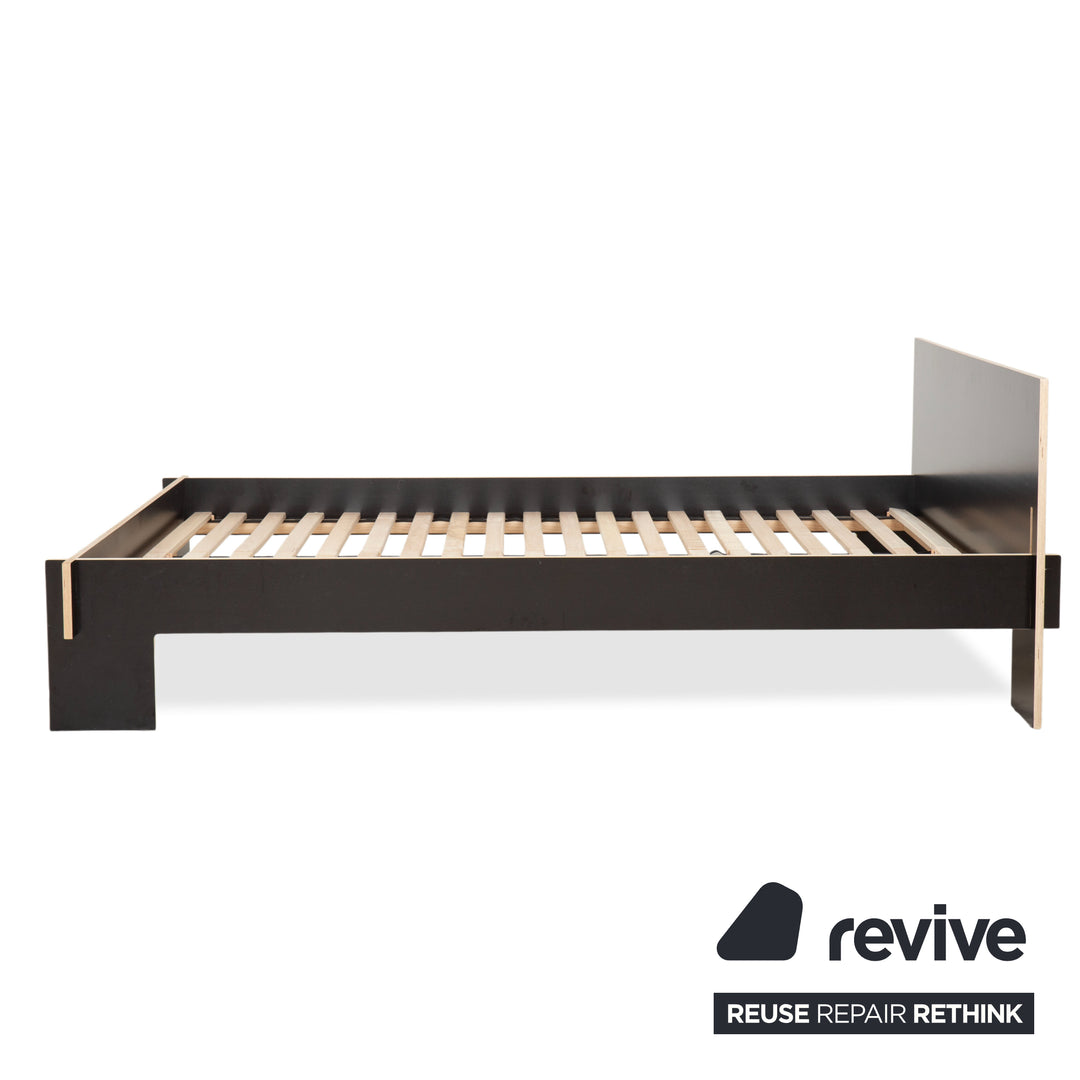 Nils Holger Moormann Siebenschläfer Holz Bett Schwarz