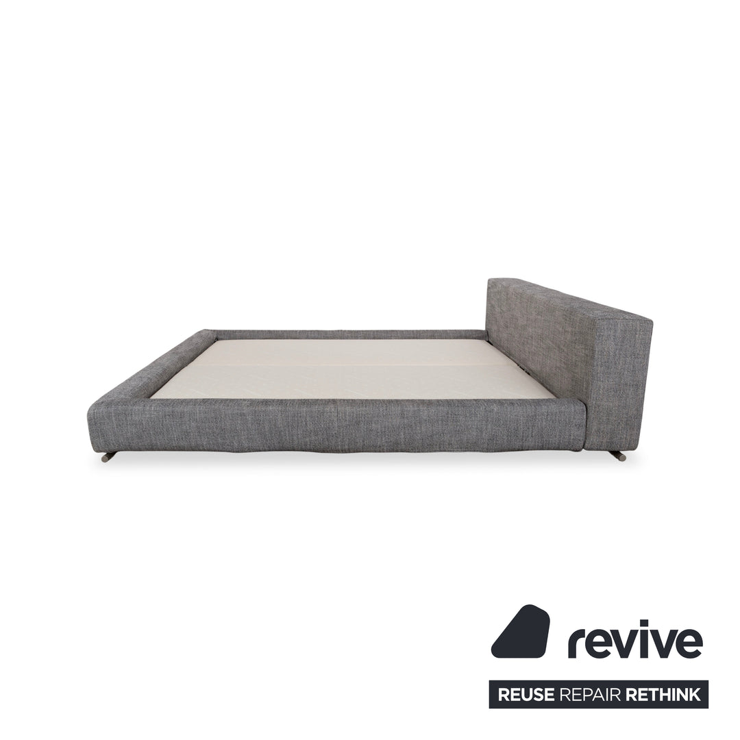 Poliform Ipanema Stoff Bett Grau