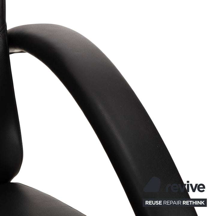 Rolf Benz 3100 Leather Armchair Black manual function