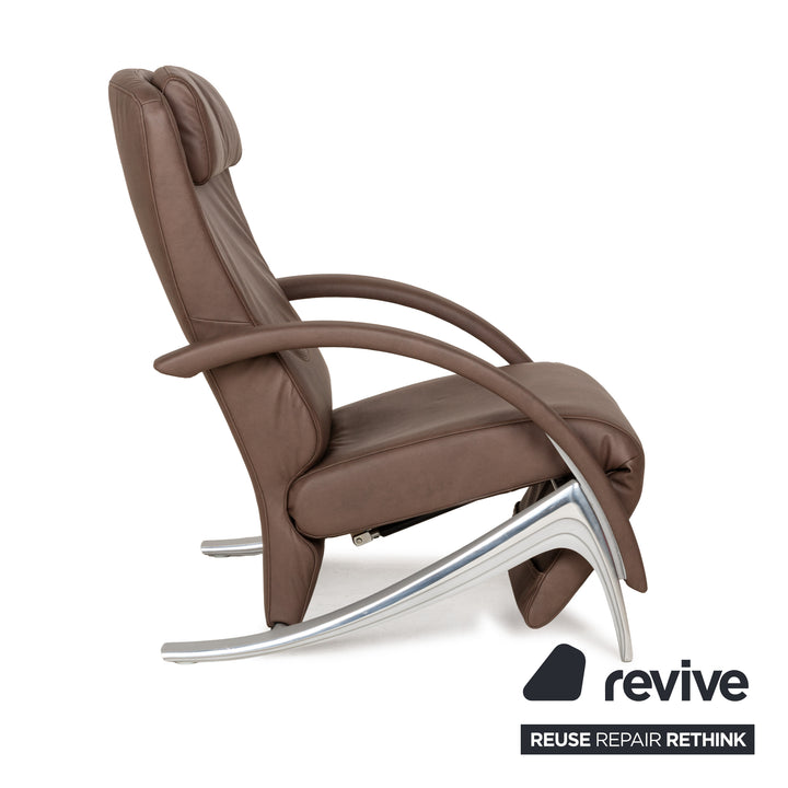 Fauteuil Rolf Benz 3100 en cuir vegan marron, fonction relaxation, chocolat moka, boue, nouvelle housse