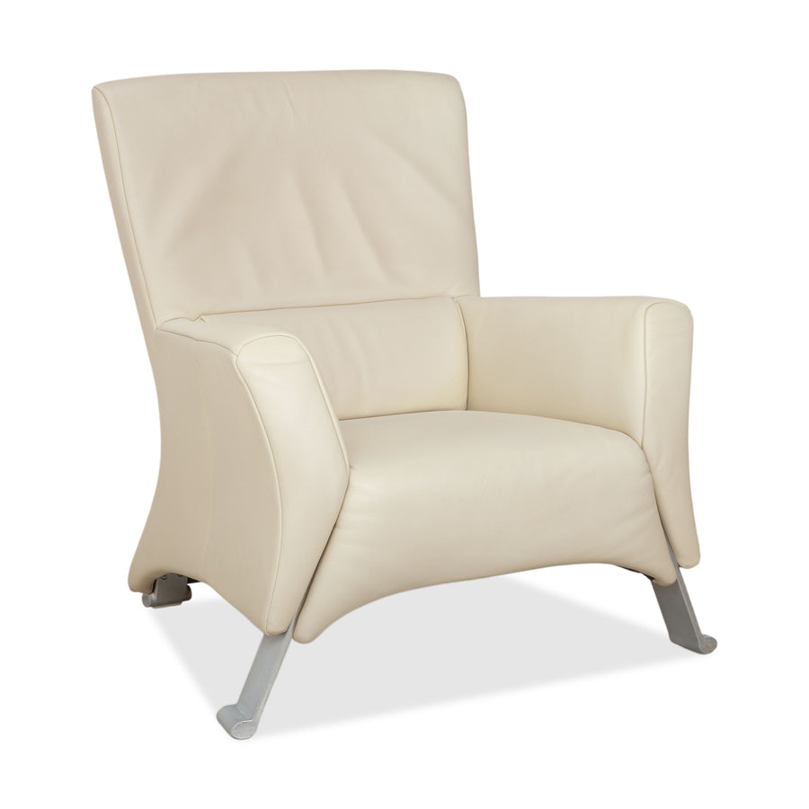 Fauteuil Rolf Benz 322 en cuir blanc crème