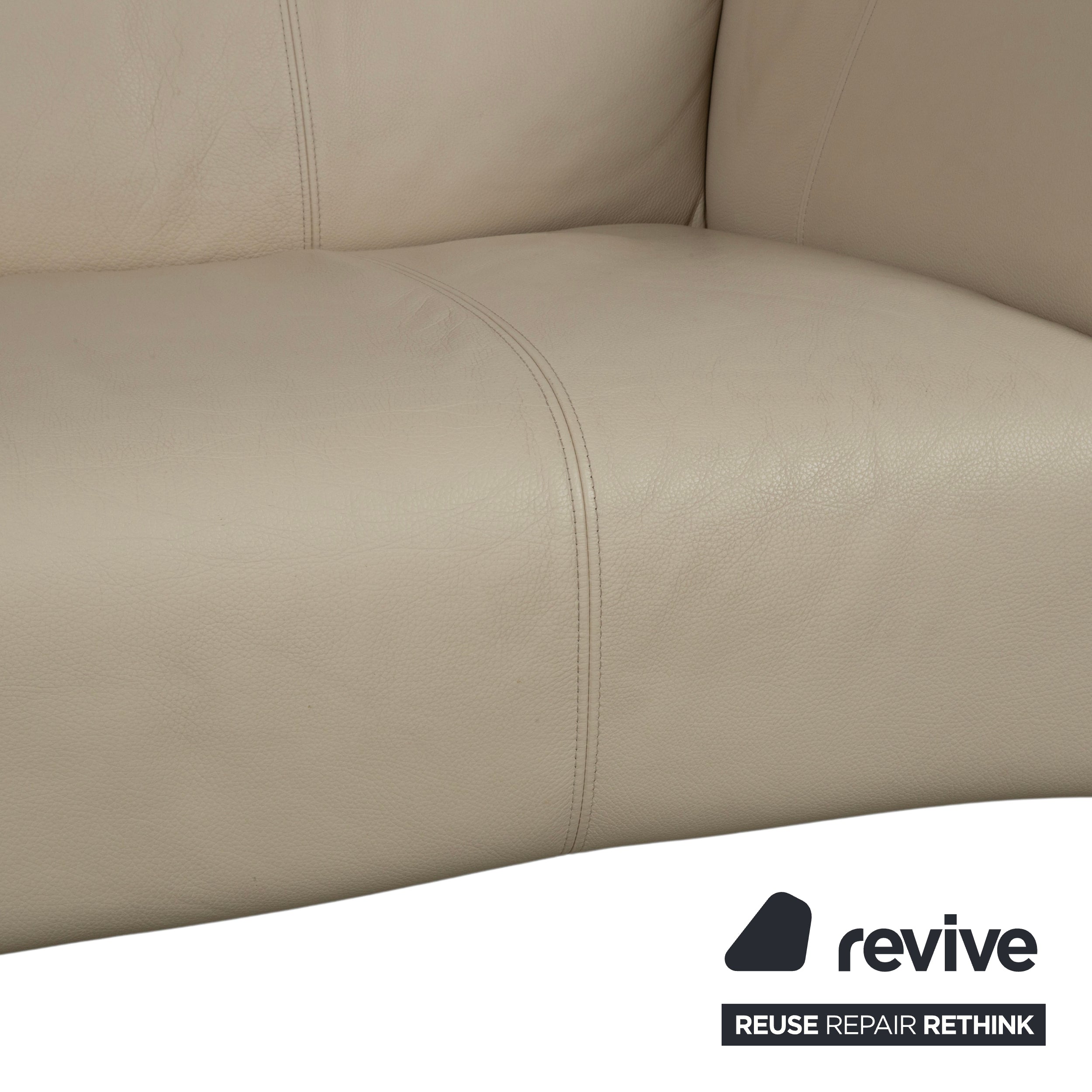 Rolf Benz 322 leather two-seater beige cream sofa couch