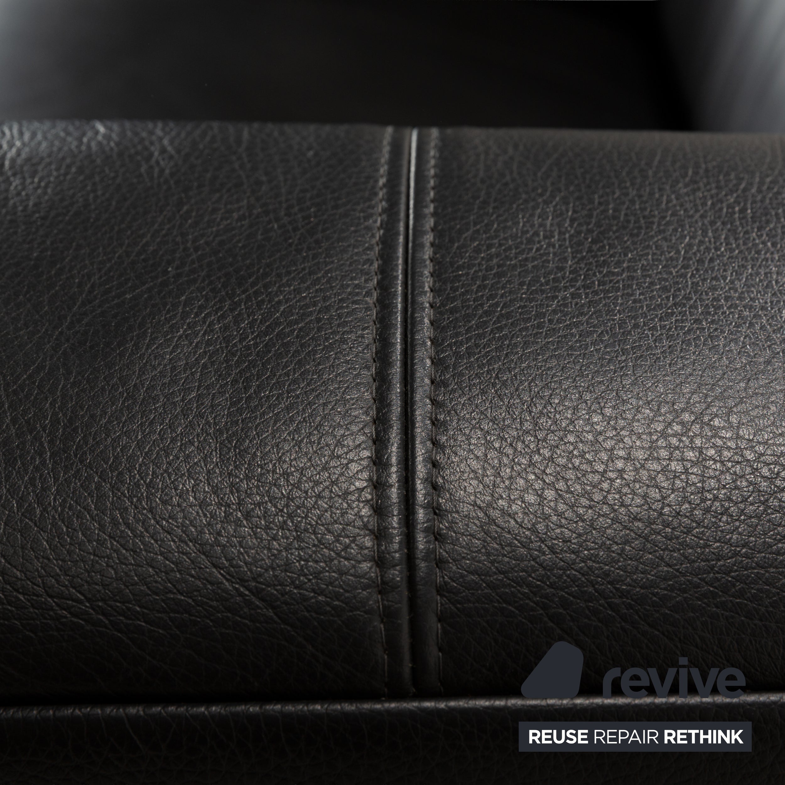 Canapé deux places en cuir noir anthracite Rolf Benz 322