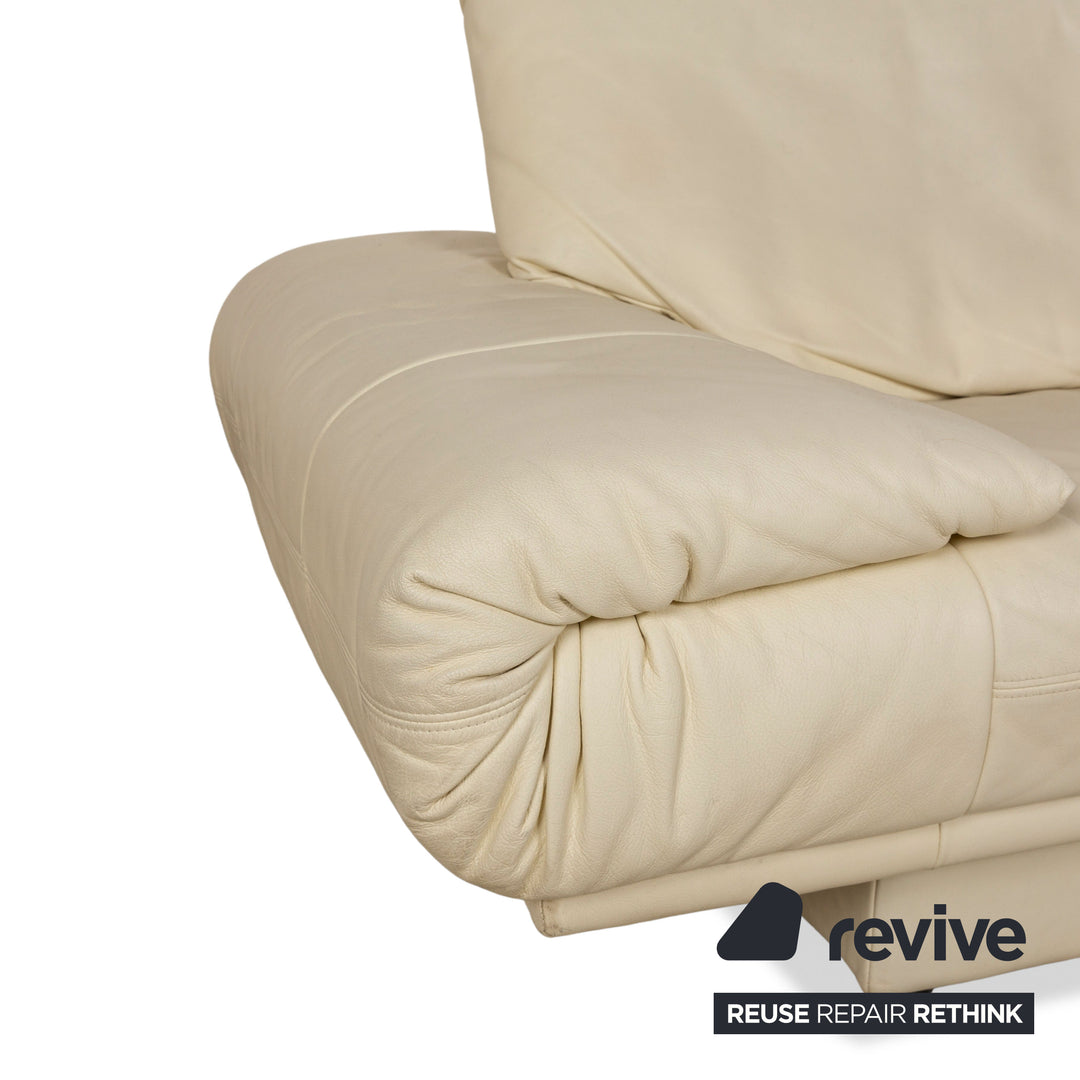 Canapé deux places en cuir crème Rolf Benz 345