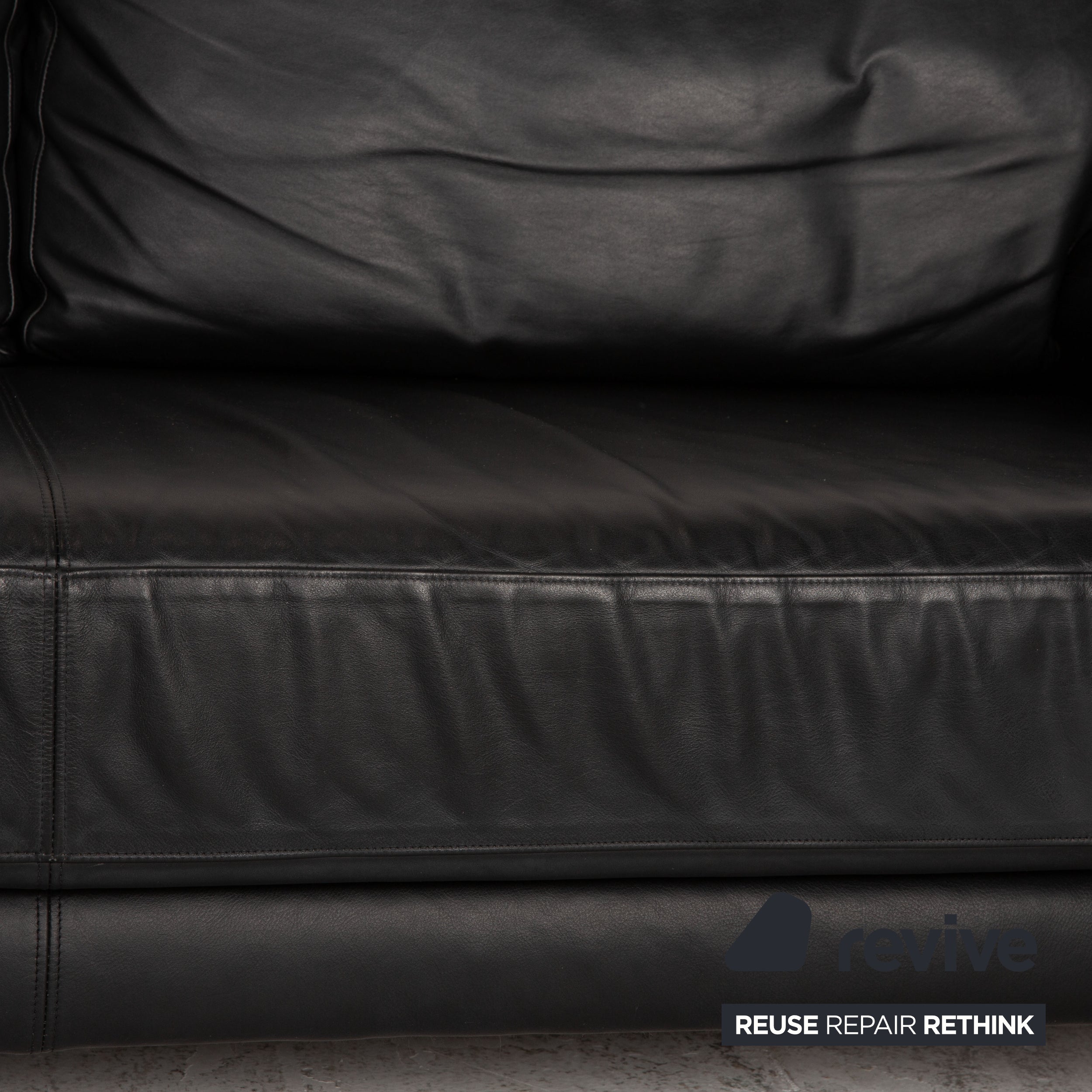 Canapé trois places en cuir noir Rolf Benz 355