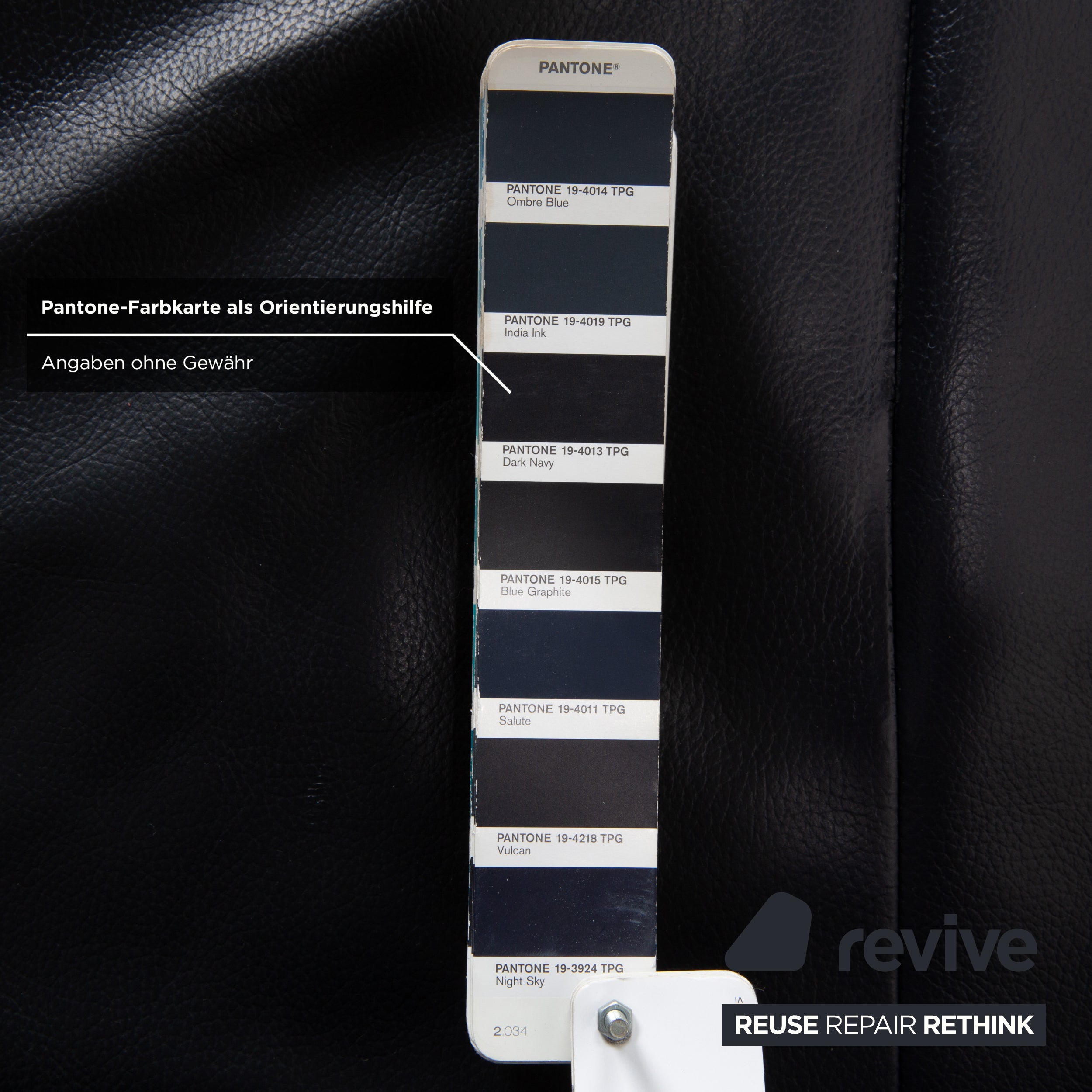 Canapé trois places Rolf Benz 510 en cuir bleu foncé à réglage manuel