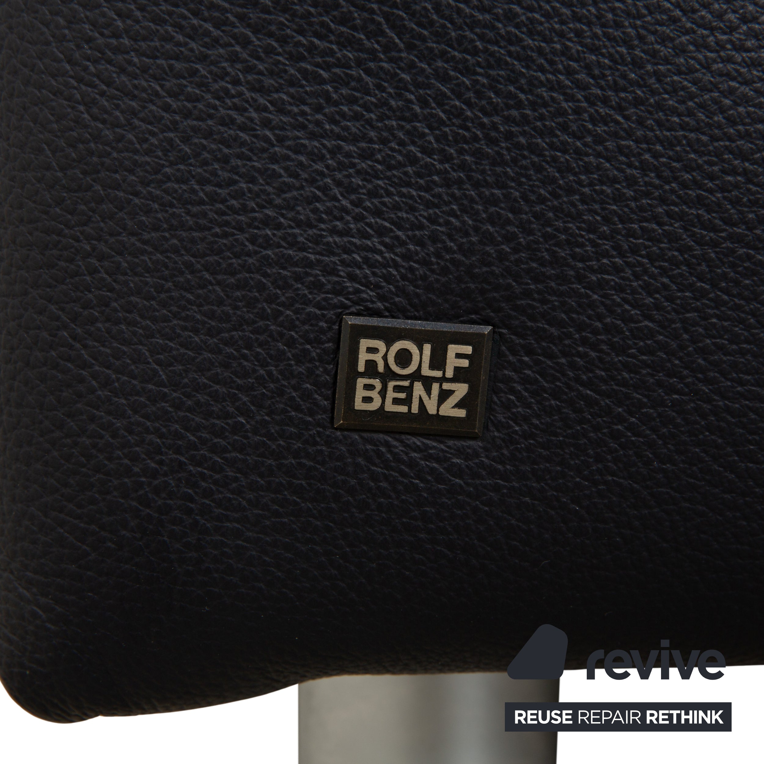 Canapé trois places Rolf Benz 510 en cuir bleu foncé à réglage manuel