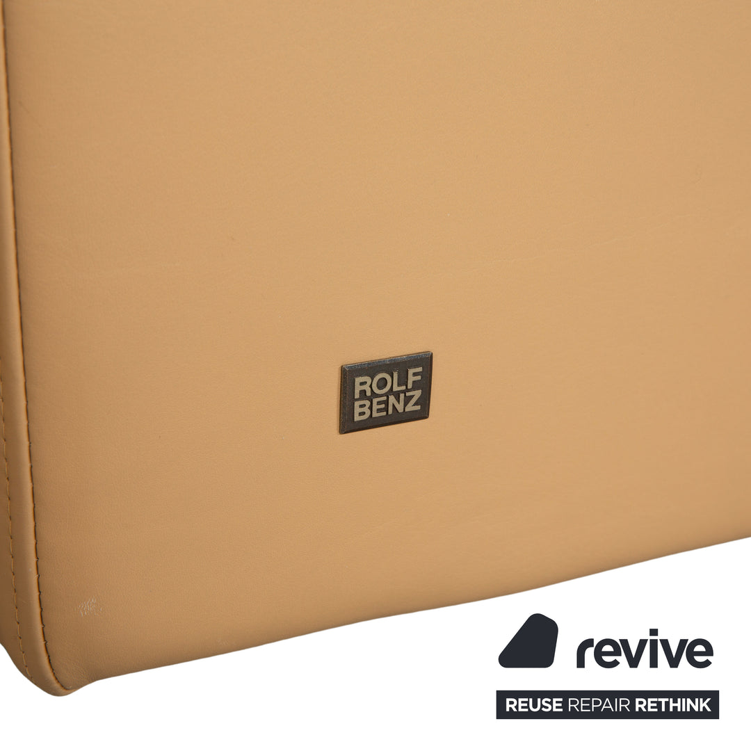 Canapé ottoman trois places en cuir Rolf Benz 6300, coloris marron, beige, sable et camel.