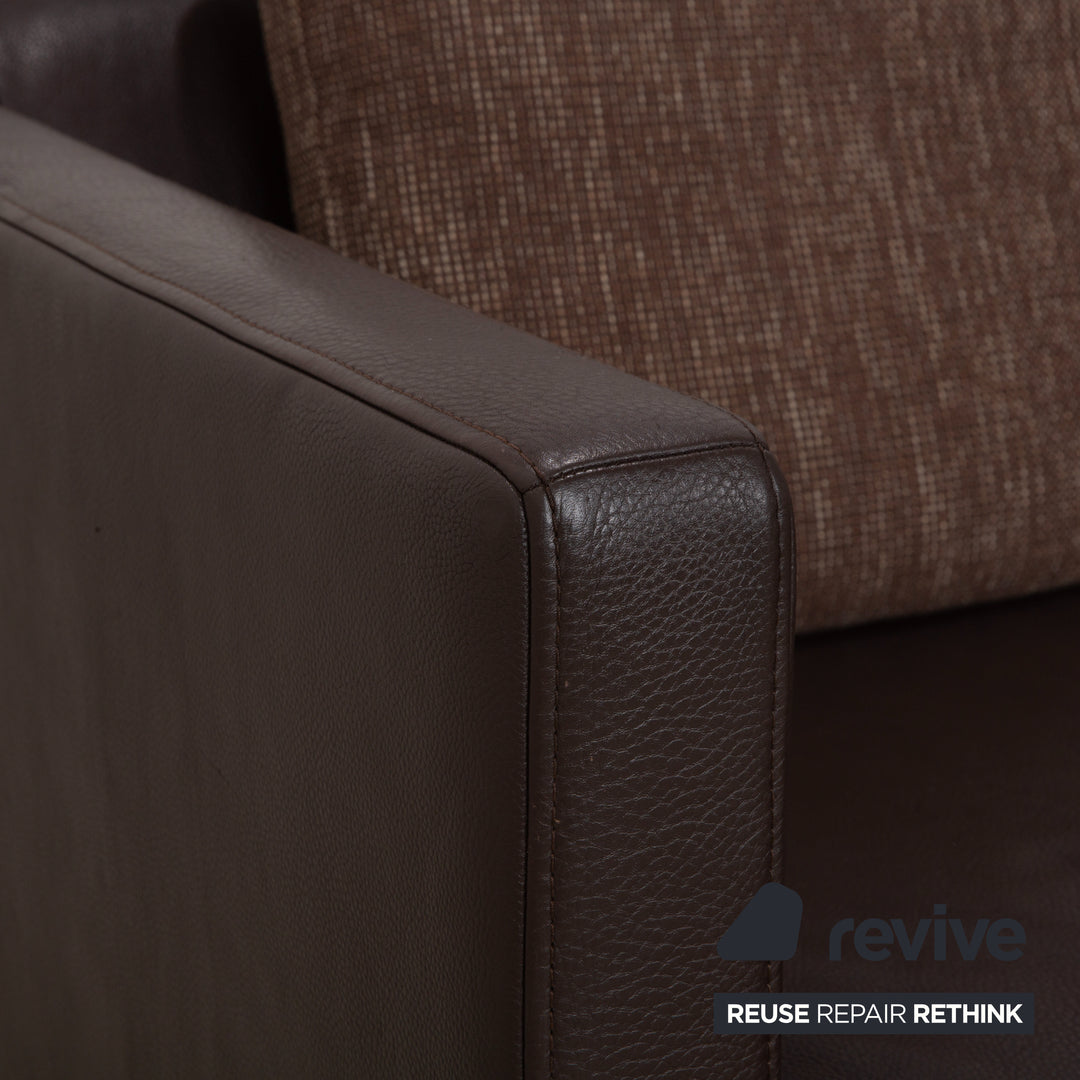 Canapé ottoman quatre places en cuir Rolf Benz 6300, marron expresso