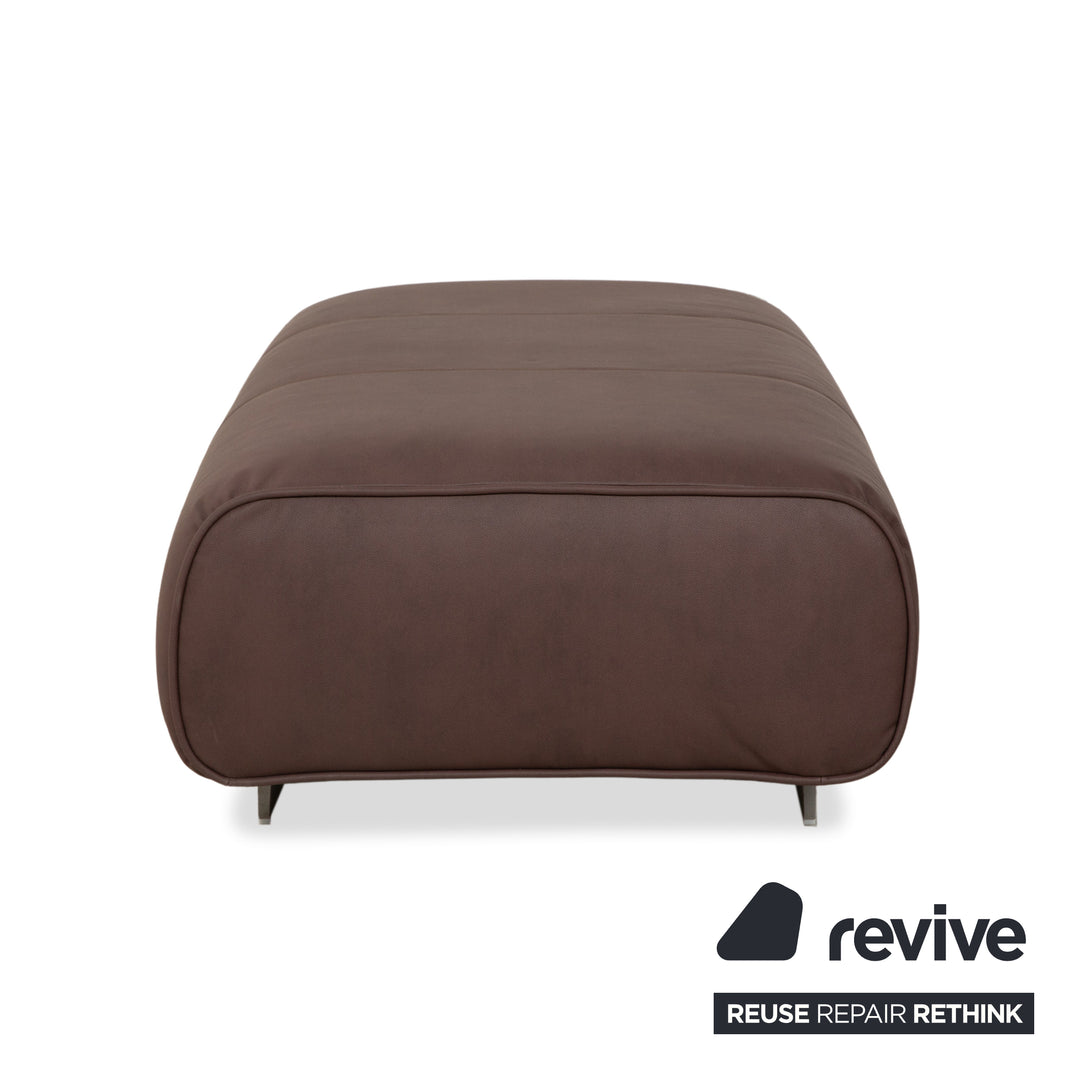 Canapé quatre places Rolf Benz 6300 avec pouf, revêtement en cuir végan marron, canapé retapissé