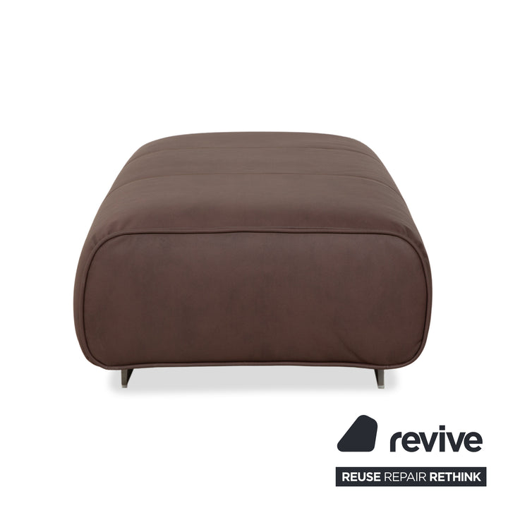 Canapé quatre places Rolf Benz 6300 avec pouf, revêtement en cuir végan marron, canapé retapissé