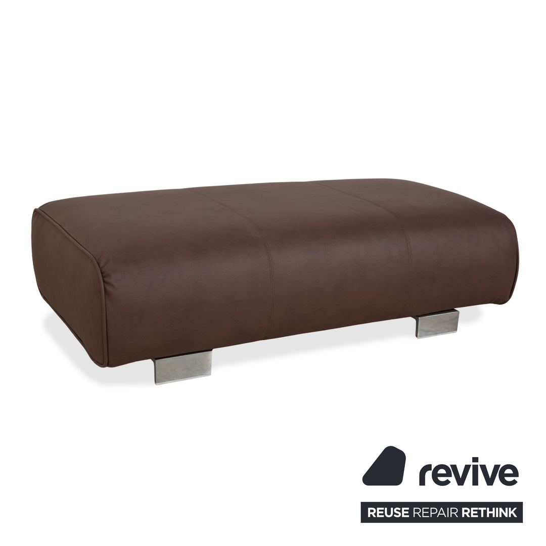 Canapé quatre places Rolf Benz 6300 avec pouf, revêtement en cuir végan marron, canapé retapissé