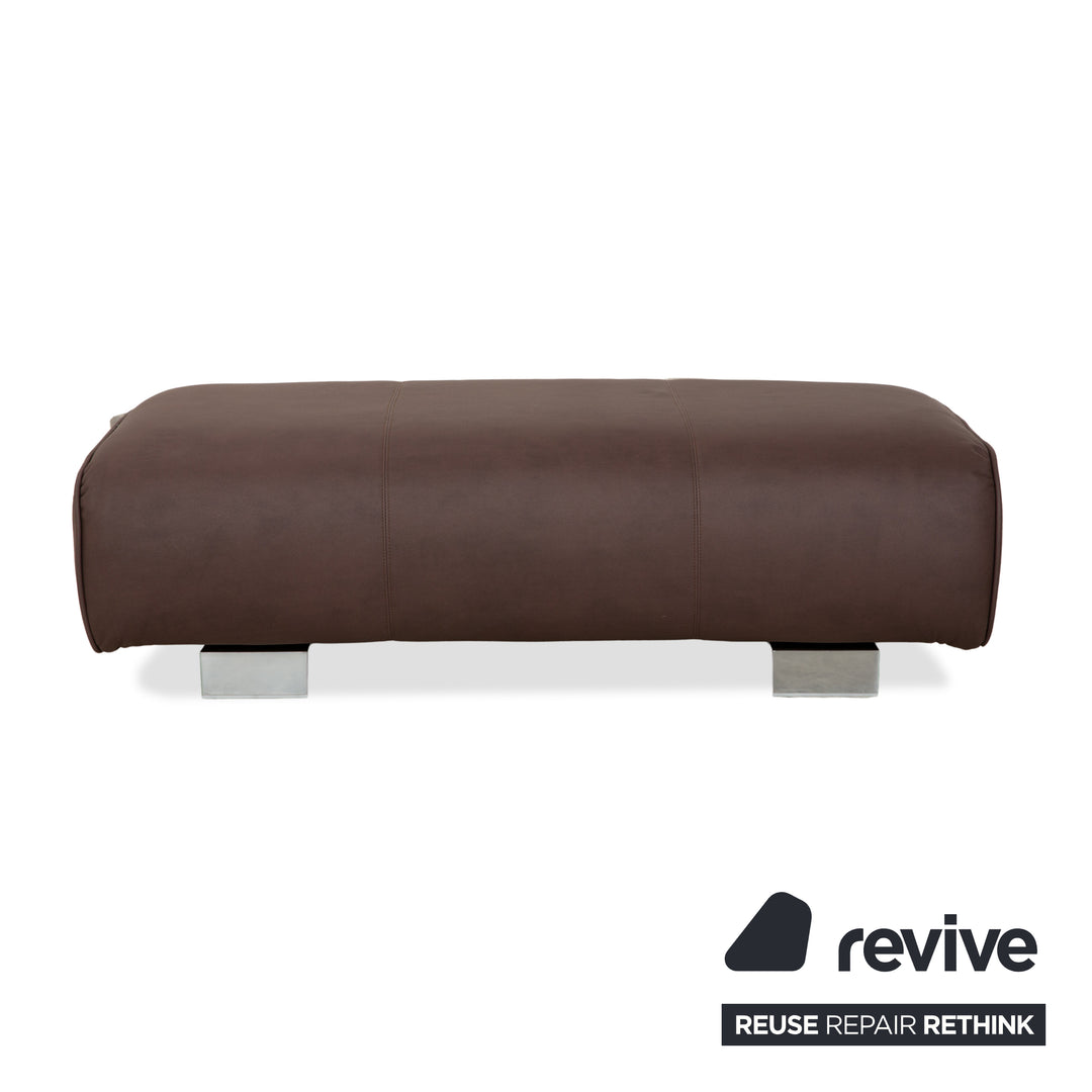 Canapé quatre places Rolf Benz 6300 avec pouf, revêtement en cuir végan marron, canapé retapissé