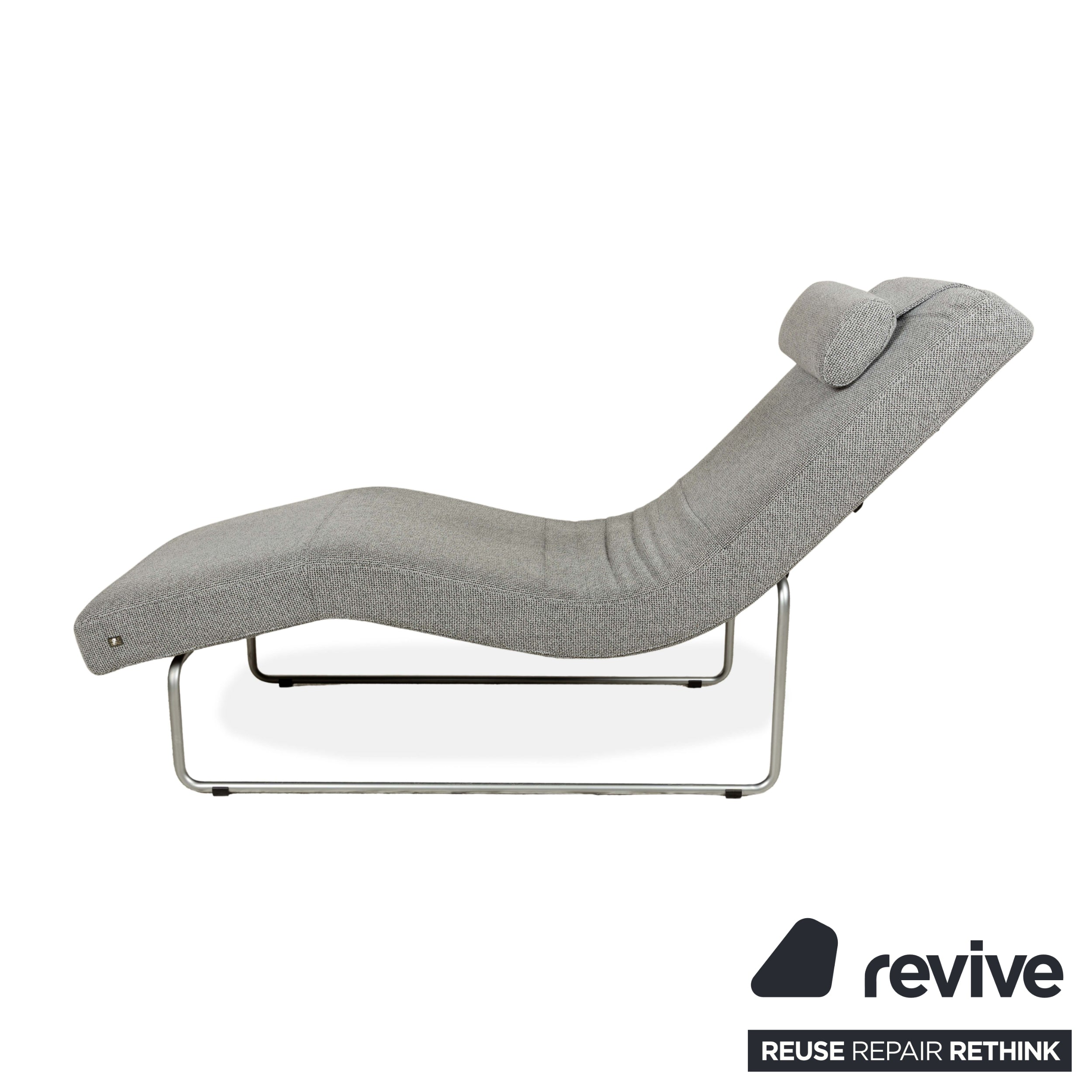 Chaise longue en tissu gris Rolf Benz 680 avec fonction manuelle