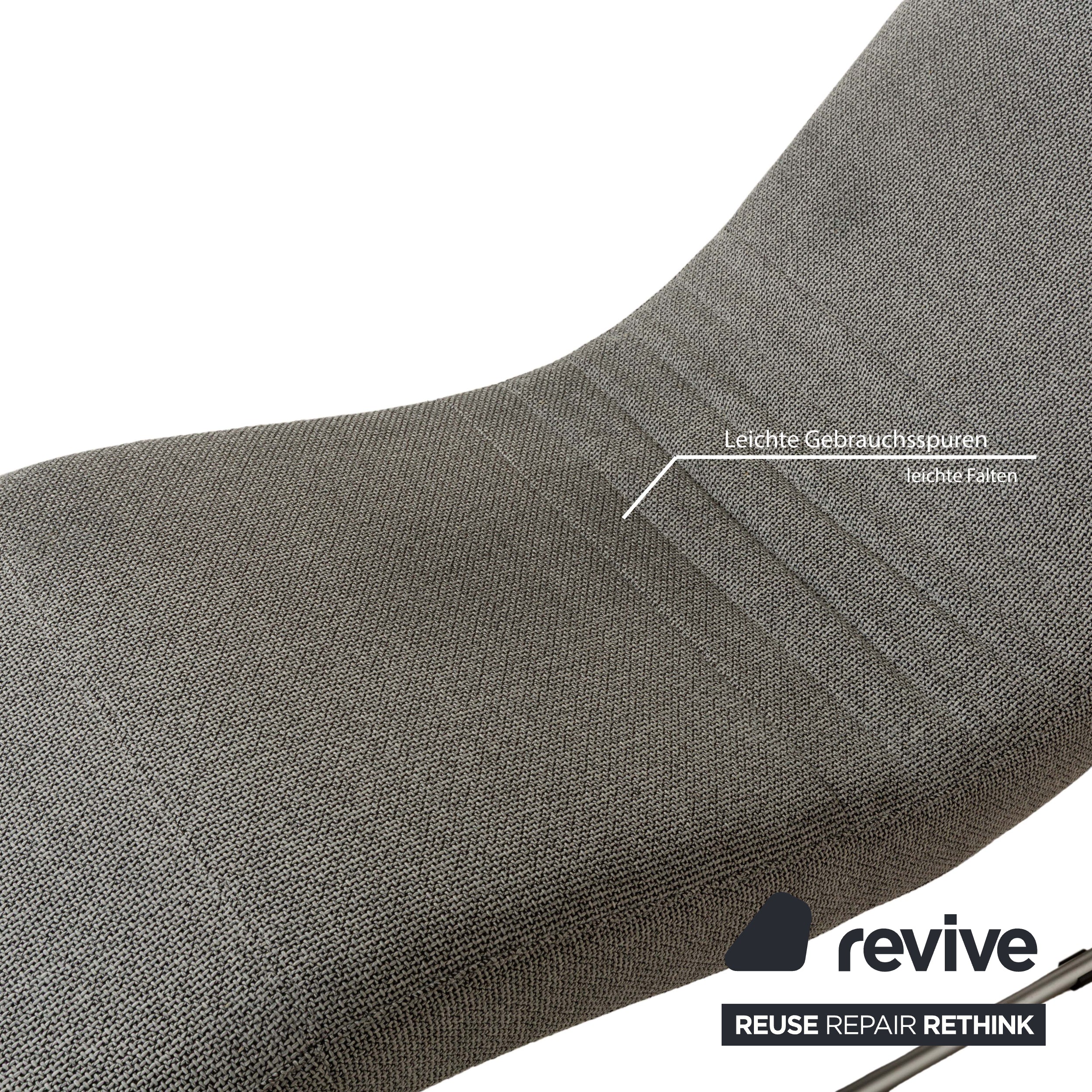 Chaise longue en tissu gris Rolf Benz 680 avec fonction manuelle