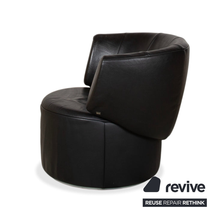 Rolf Benz 684 Fauteuil en cuir noir fonction manuelle avec pouf