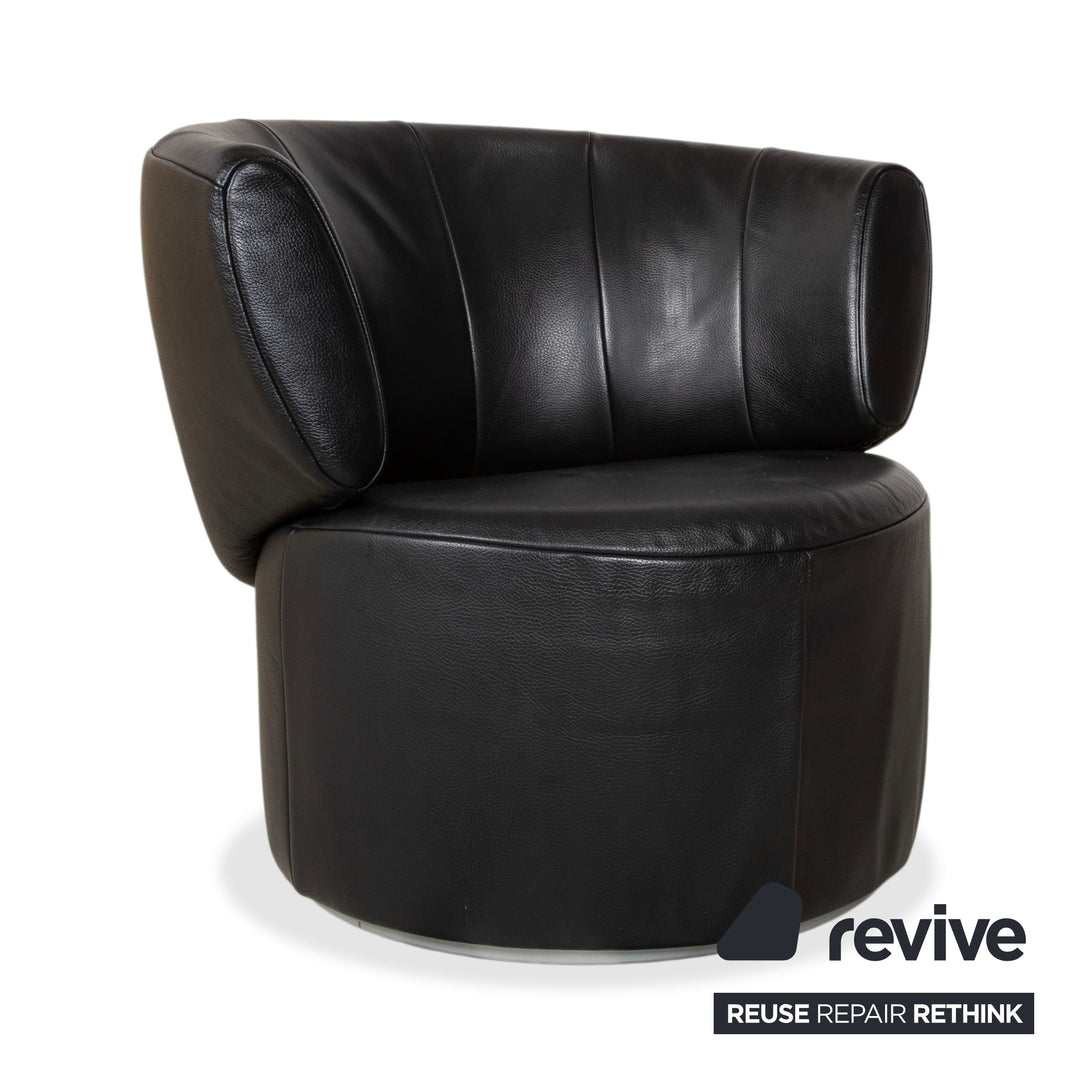 Rolf Benz 684 Fauteuil en cuir noir fonction manuelle avec pouf