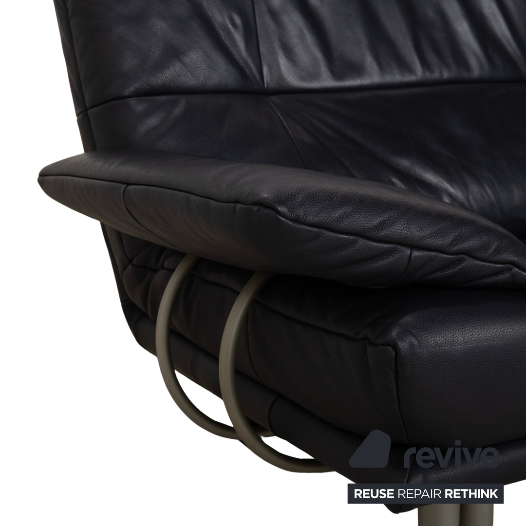 Canapé deux places en cuir bleu foncé Rolf Benz BMP 418