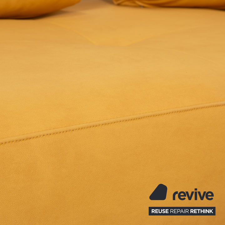 Canapé d'angle Rolf Benz Dono 6100 en cuir végan, jaune mangue, canapé GAVIN 106 retapissé