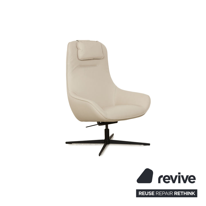 Fauteuil en cuir Rolf Benz MEG beige fonction manuelle avec tabouret