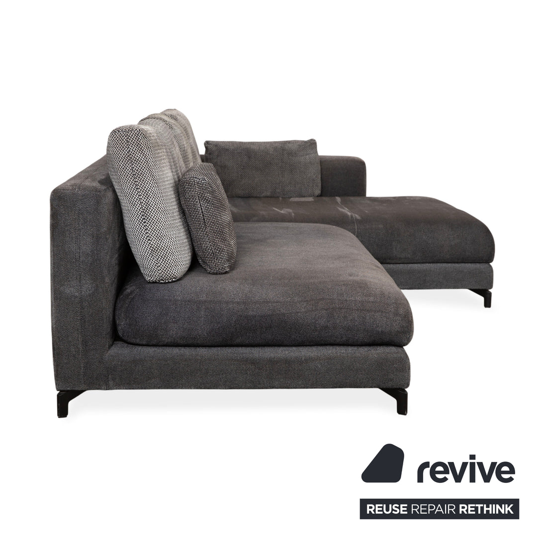 Canapé d'angle en tissu Rolf Benz Nuvola gris avec méridienne droite