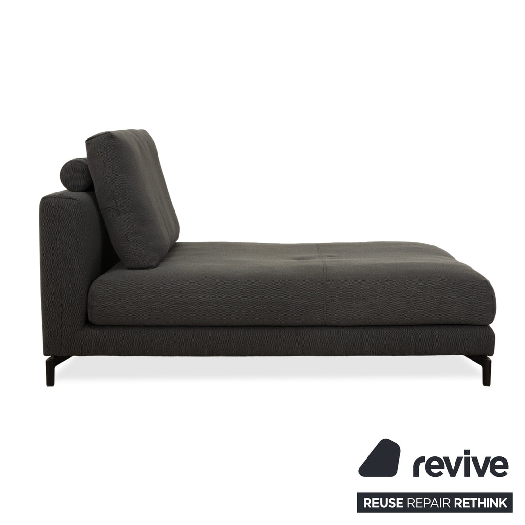 Fauteuil méridienne en tissu Nuvola de Rolf Benz, gris anthracite