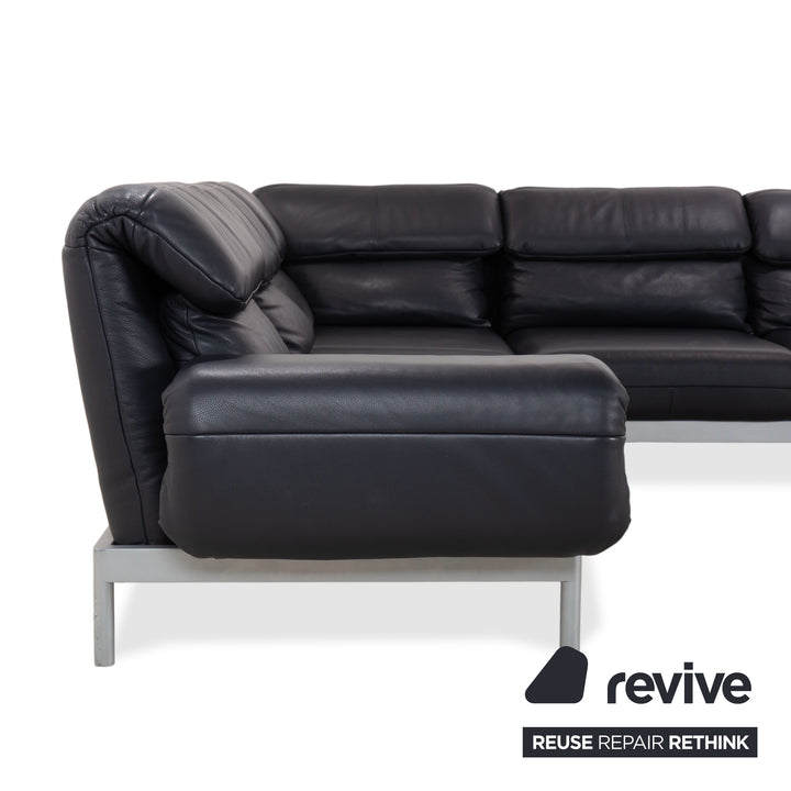 Canapé d'angle Rolf Benz Plura en cuir bleu foncé avec pouf et fonction manuelle