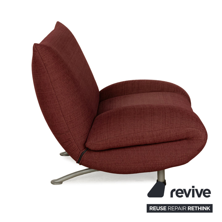 Ensemble de fauteuils en tissu Rolf Benz avec tabouret rouge vin