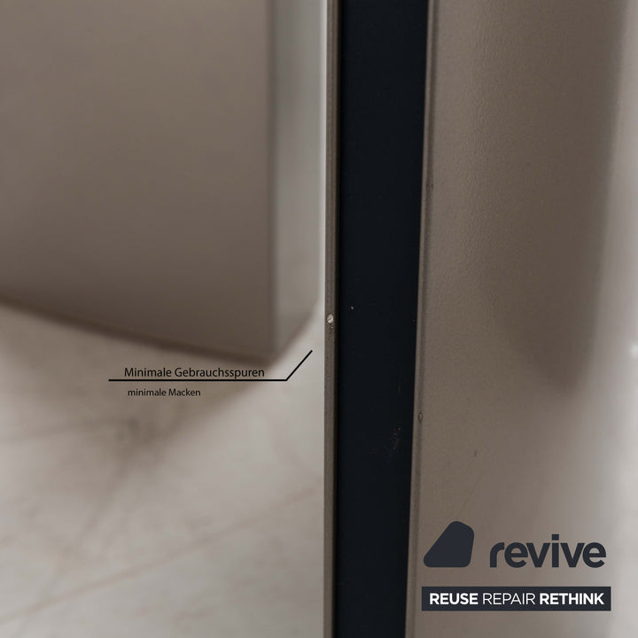 Ronald Schmitt K / G 750 / E Glass Dining Table Silver 120 x 120-180 cm