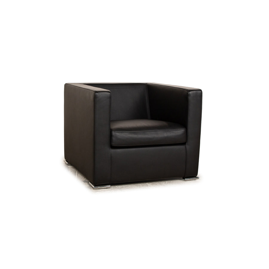 Saba Italia Leather Armchair Black