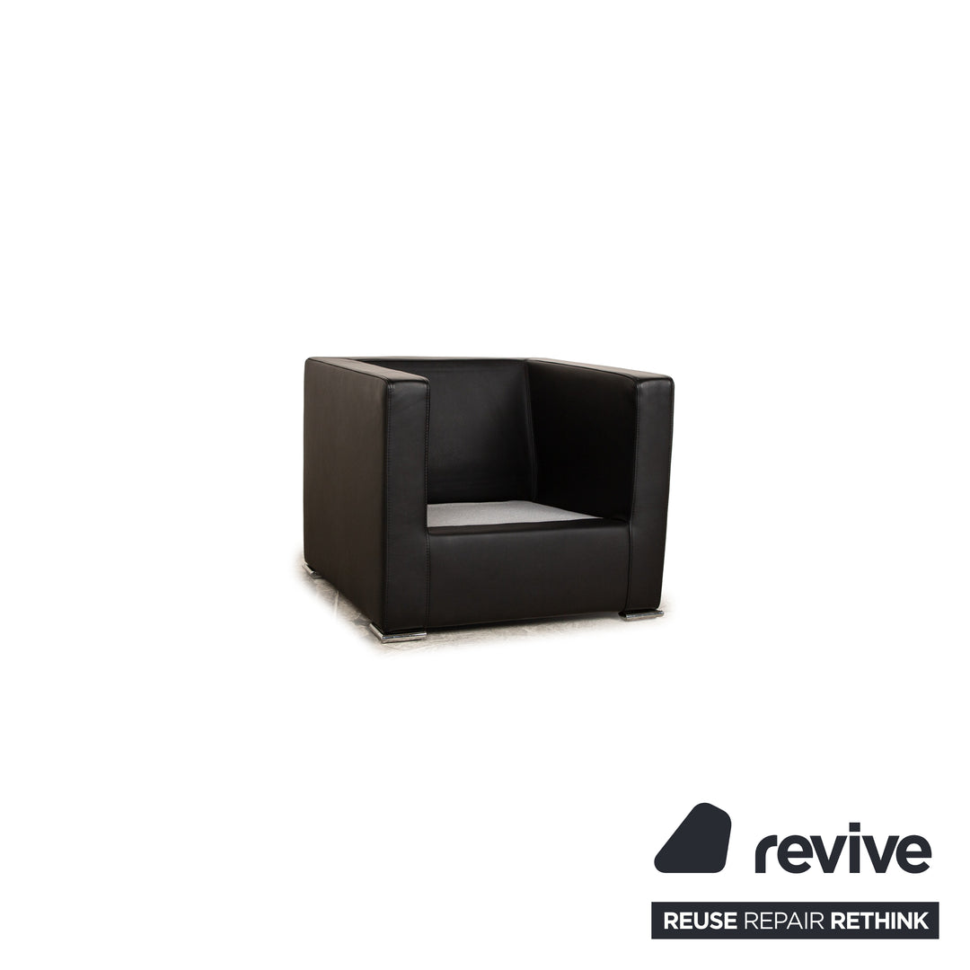 Saba Italia Leather Armchair Black