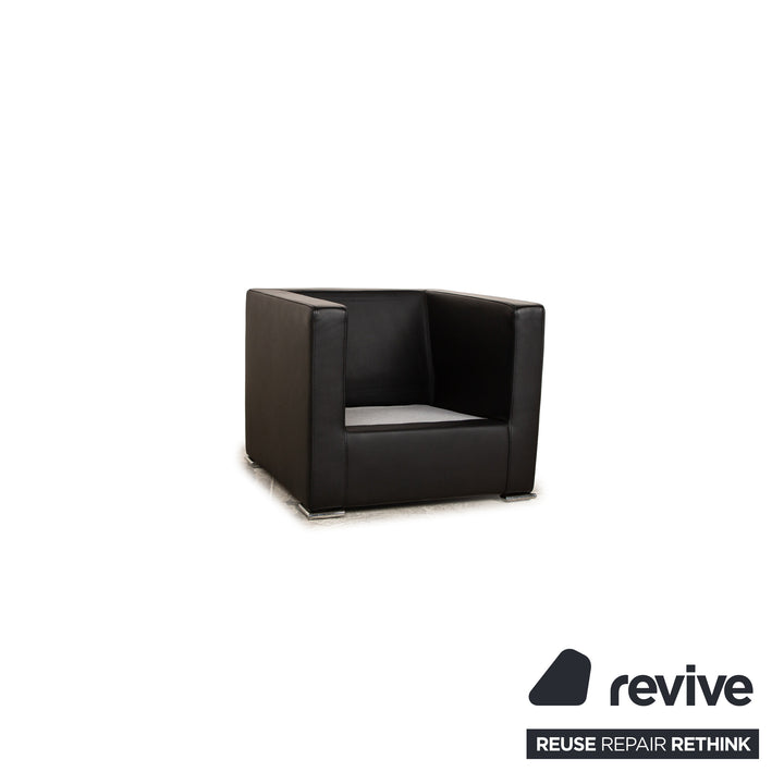 Saba Italia Leather Armchair Black