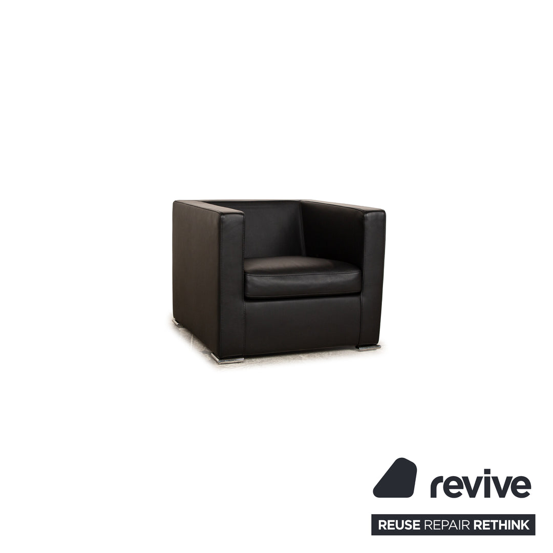 Saba Italia Leather Armchair Black