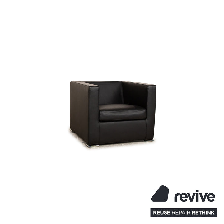Saba Italia Leather Armchair Black